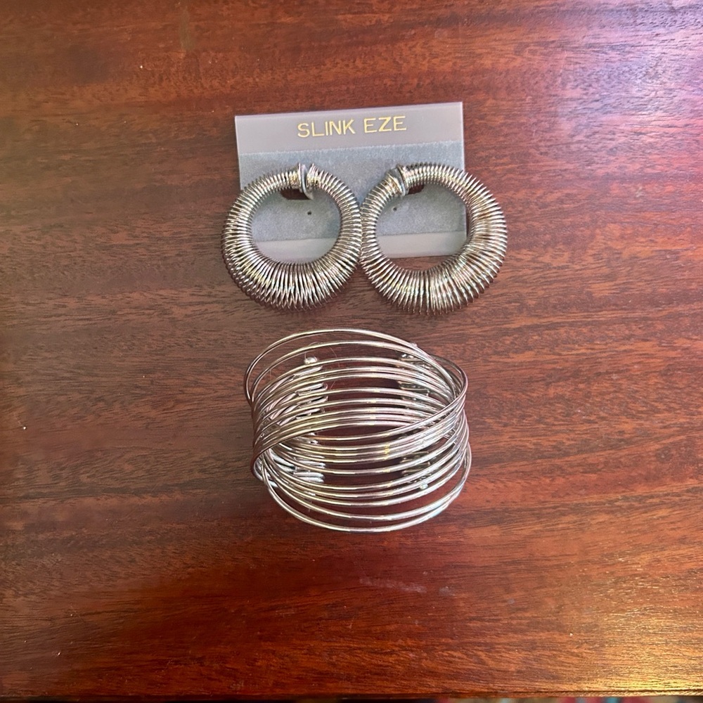 80s Dead Stock SLINK EZE Earrings with Bracelet